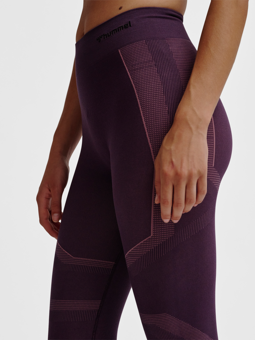 hmlMT POWER SEAMLESS MW TIGHTS, PLUM PERFECT, model