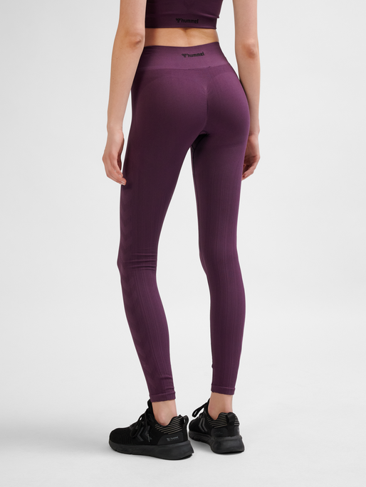 hmlMT DEFINE SEAML SCRUNCH TIGHTS, PLUM PERFECT, model
