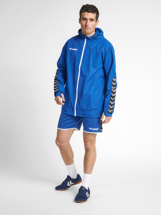 hmlAUTHENTIC ALL-WEATHER JACKET, TRUE BLUE, model