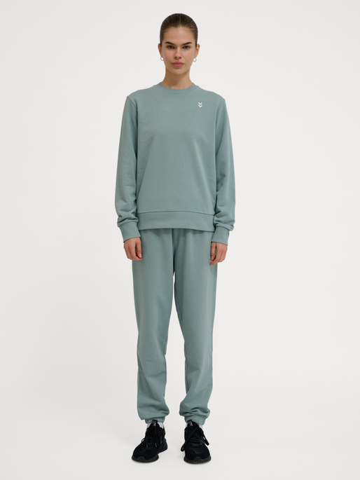 hmlPULSE W SWEAT CREWNECK, CHINOIS GREEN, model