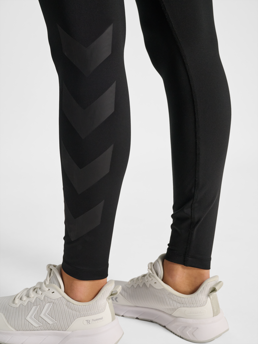 hmlPULSE MID WAIST TIGHTS, BLACK, model