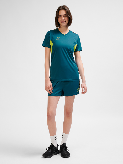 hmlAUTHENTIC PL SHORTS WOMAN, BLUE CORAL, model