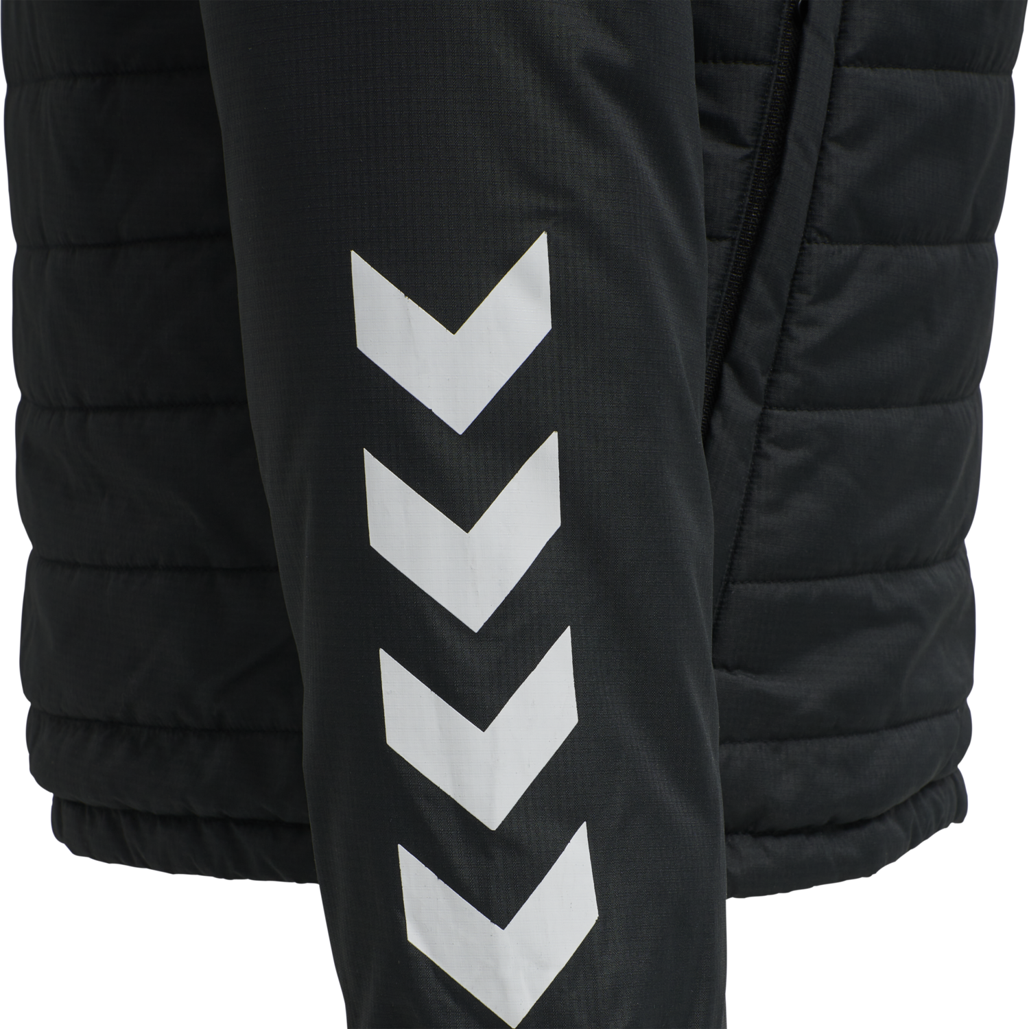 hmlPROMO SHORT BENCH JACKET, BLACK, packshot