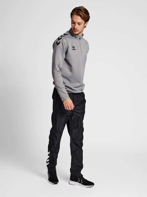 hmlCORE XK HALF ZIP POLY SWEAT, GREY MELANGE, model