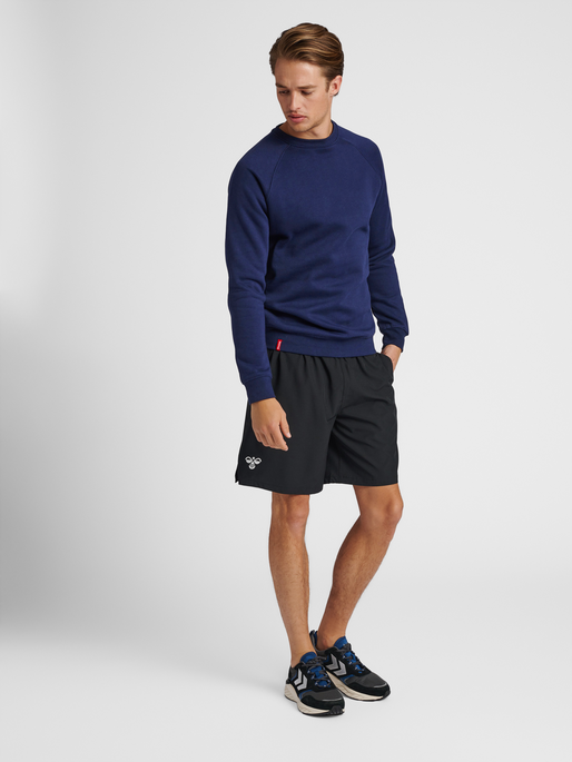 hmlRED HEAVY SWEATSHIRT, MARINE, model