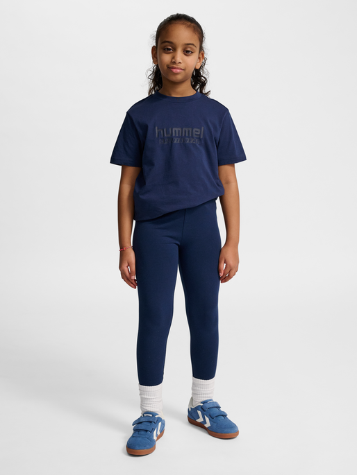 hmlJR BASE TIGHTS, DRESS BLUES, model