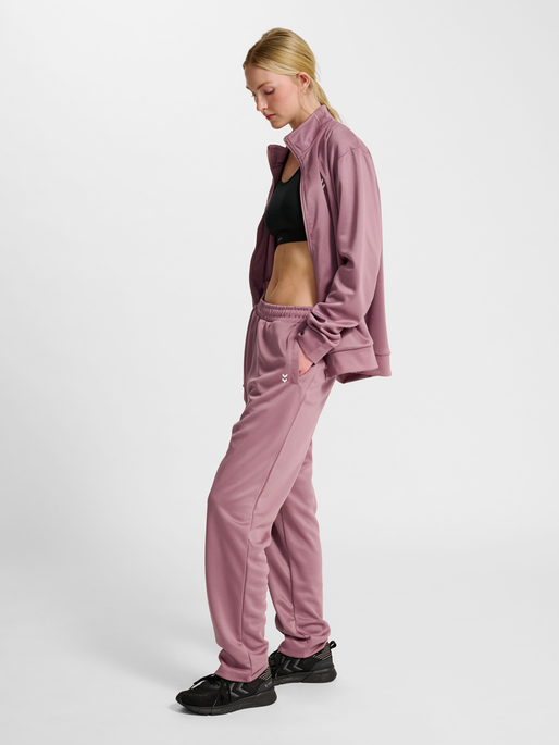 hmlPULSE TRACK PANTS, WISTFUL MAUVE, model