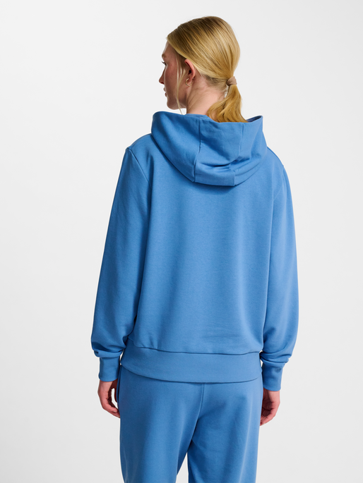 hmlPULSE W SWEAT HOODIE, RIVERSIDE, model