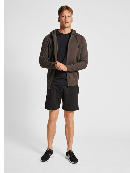 hmlRED CLASSIC ZIP HOODIE, RAVEN, model