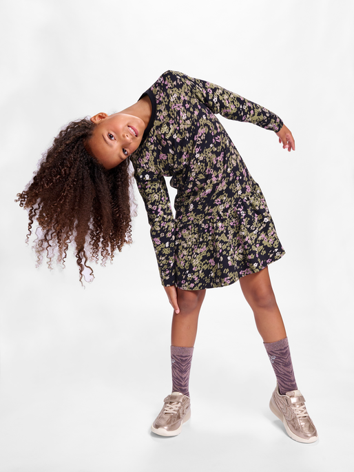 hmlELVA DRESS L/S, 2001, model