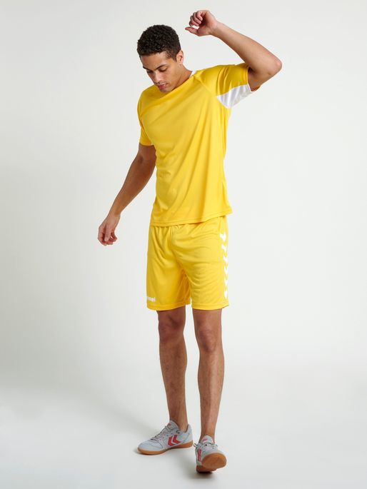 CORE SS POLY JERSEY, SPORTS YELLOW PR, model