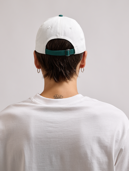 hmlBASEBALL CAP BEE, TOFU/EDEN, model