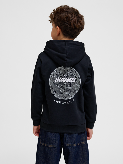 hmlCASPER HOODIE, BLACK, model