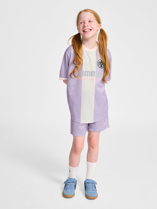hmlJR LOOSE BALL  JERSEY S/S, LAVENDER, model