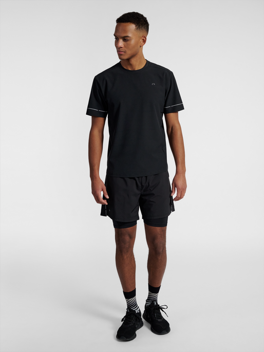 nwlBREATHE T-SHIRT, BLACK, model