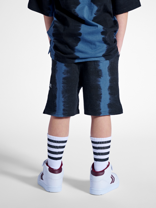 stsRIVER SHORTS, TRUE BLUE/BLACK, model