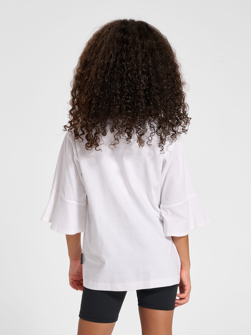 stsDEBBIE T-SHIRT S/S, BRIGHT WHITE, model