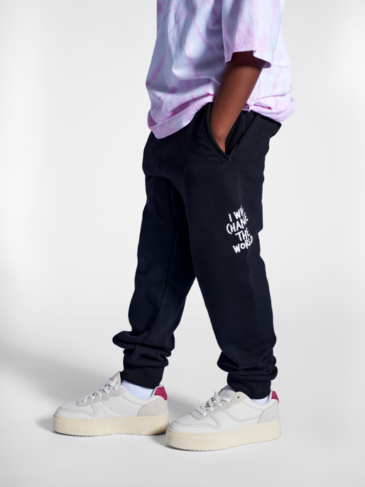 stmPASADENA PANTS, 2001, model