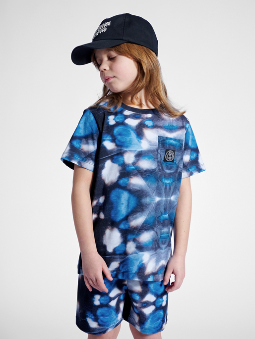 stmMAJOR T-SHIRT S/S, BLACK, model