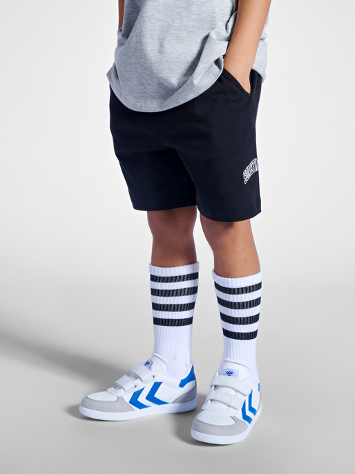 stmOCEAN SHORTS, 2001, model